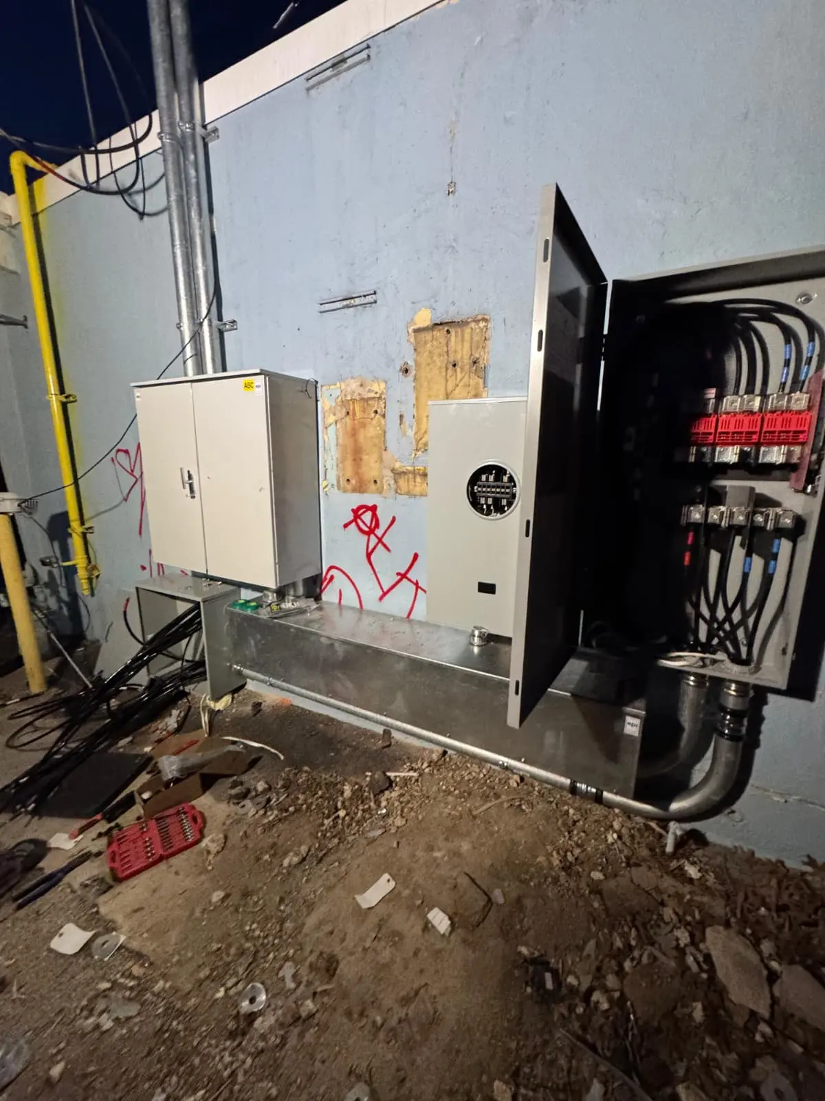 comercial service image 4